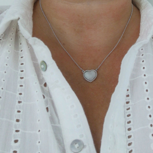 naszyjnik srebrny z zawieszką serce z masy perłowej Srebrny naszyjnik z masą perłową serce